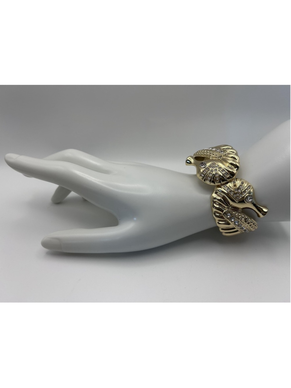 Bracelet Erica Lyons Gold Tone Crystal Seahorse Cuff Snap Boho